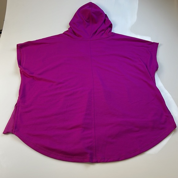 L I V I Active Short Sleeve Hoodie Violet                                X35-30 - Picture 4 of 4